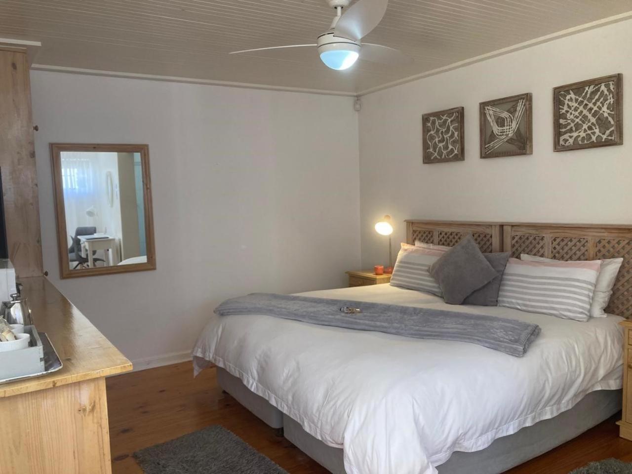 On The Bay Bed and Breakfast Port Elizabeth Exteriör bild