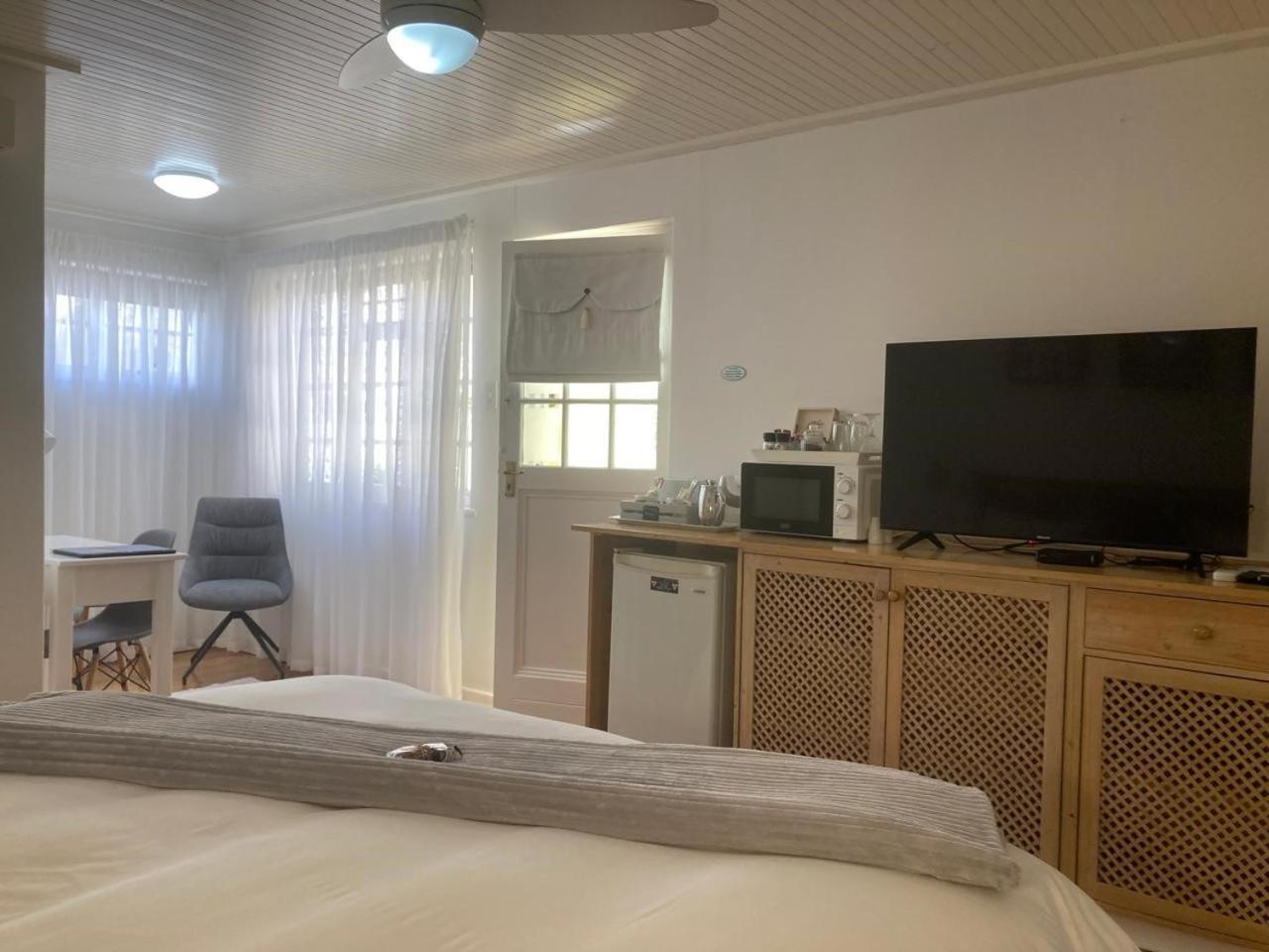 On The Bay Bed and Breakfast Port Elizabeth Exteriör bild