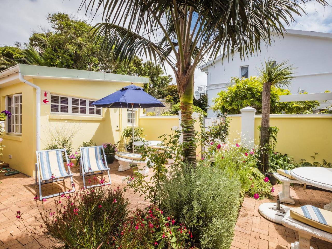 On The Bay Bed and Breakfast Port Elizabeth Exteriör bild